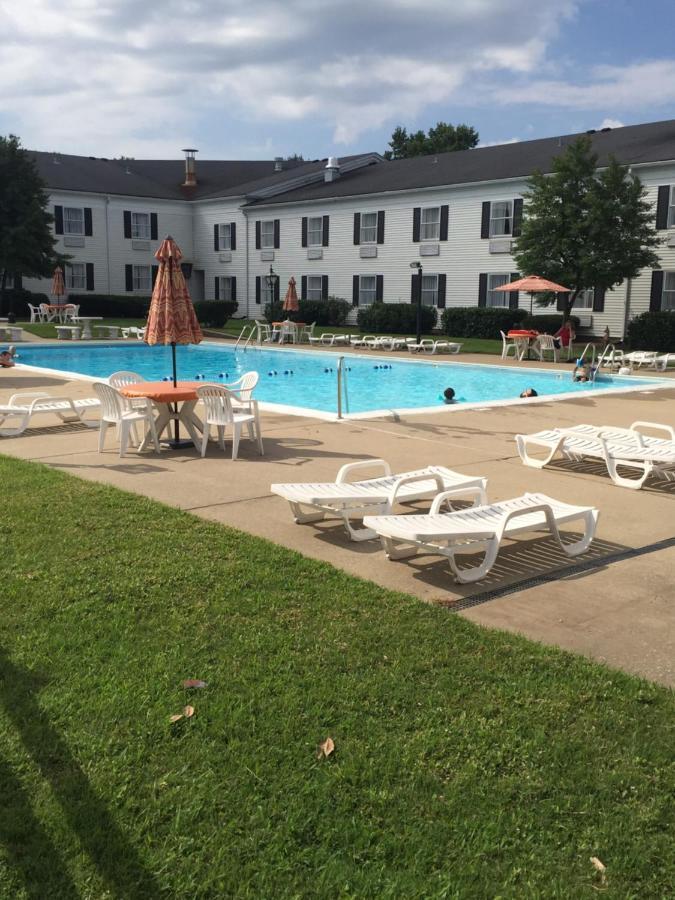 Breckinridge Inn Louisville-Jefferson County Extérieur photo