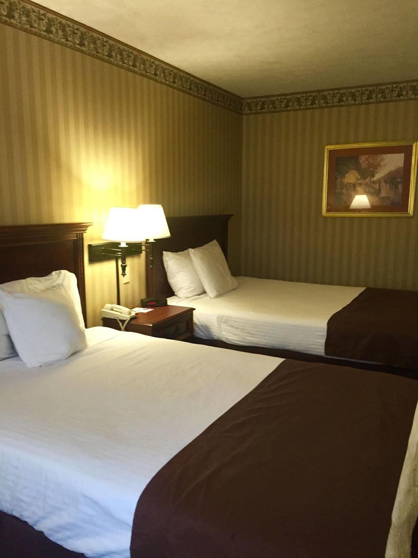 Breckinridge Inn Louisville-Jefferson County Extérieur photo